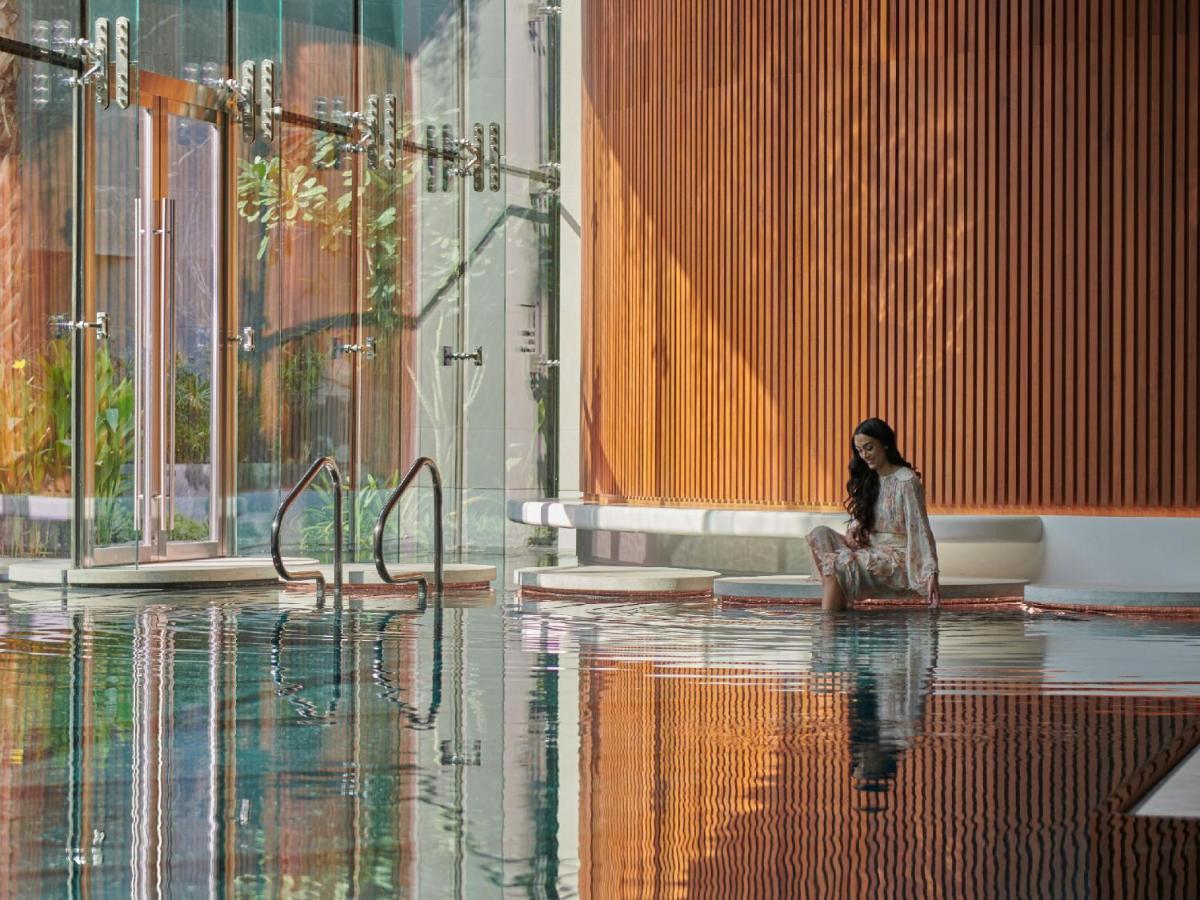 Отель Grand Hyatt Kuwait Кувейт Экстерьер фото The Spa at The Landmark