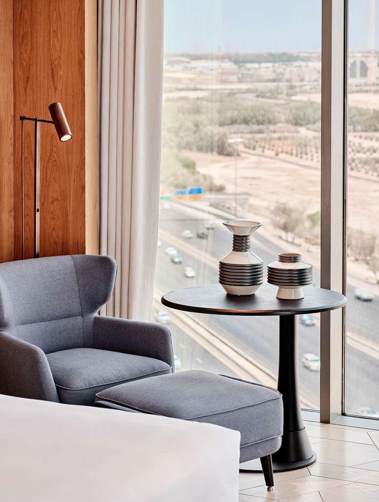 Отель Grand Hyatt Kuwait Кувейт Номер фото A room at the hotel